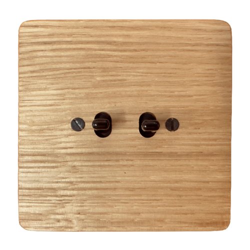 Vypínač dvoupáčkový NEXA QUADRO - Materiál a barva rámečku: dřevo dub světlý, Barva páček: černá, Schéma zapojení: Spínač řazení 6+6 střídavý (dvojitý schodišťový)